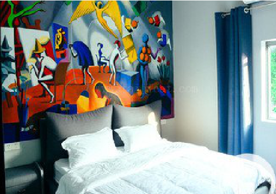 岚皋对于酒店的墙体彩绘而言更注重哪些方面？